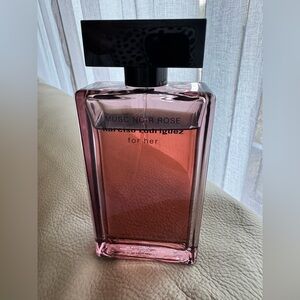 Narciso Rodriguez musc Noise Rose women’s perfume
